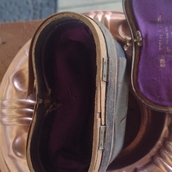 Antique Black Binoculars with Case - Picture 4 of 5